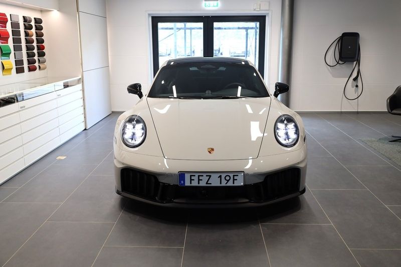 Porsche 992 bild 2
