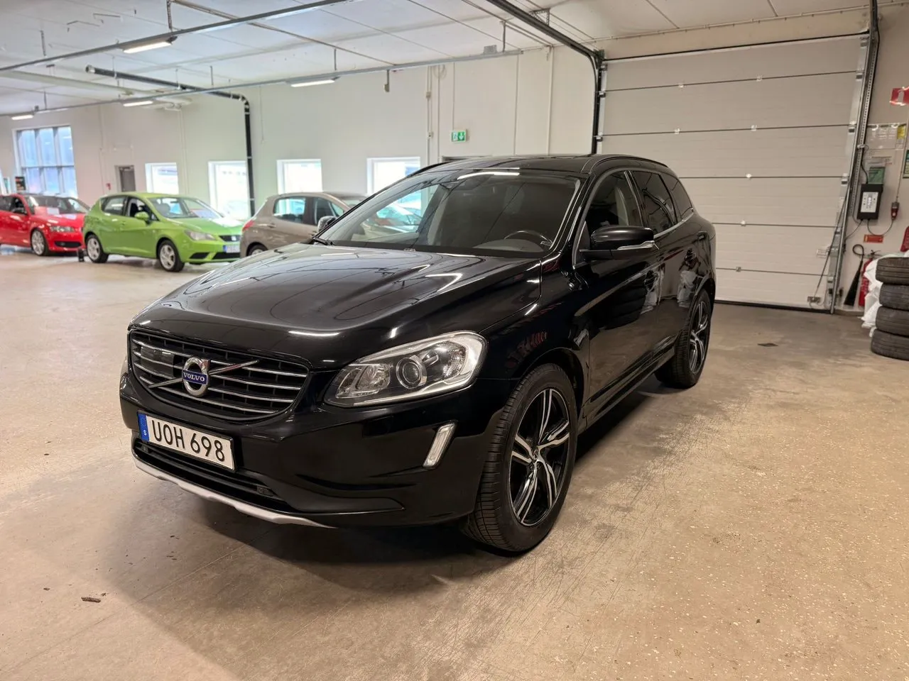 Vehicle image 6