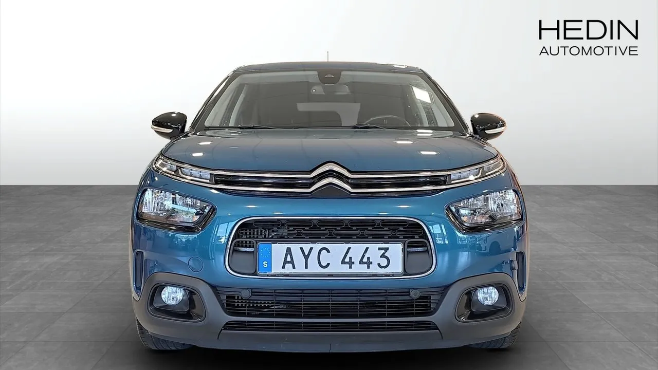 Vehicle image 7