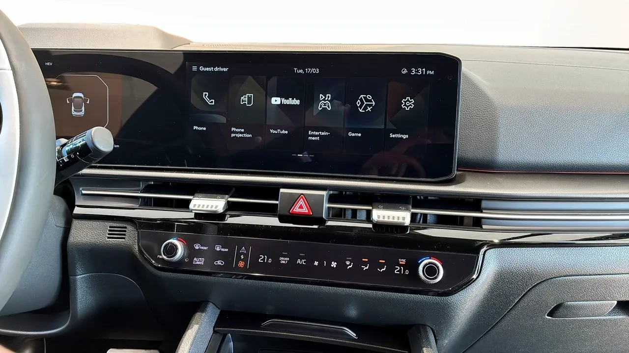 Vehicle image 22