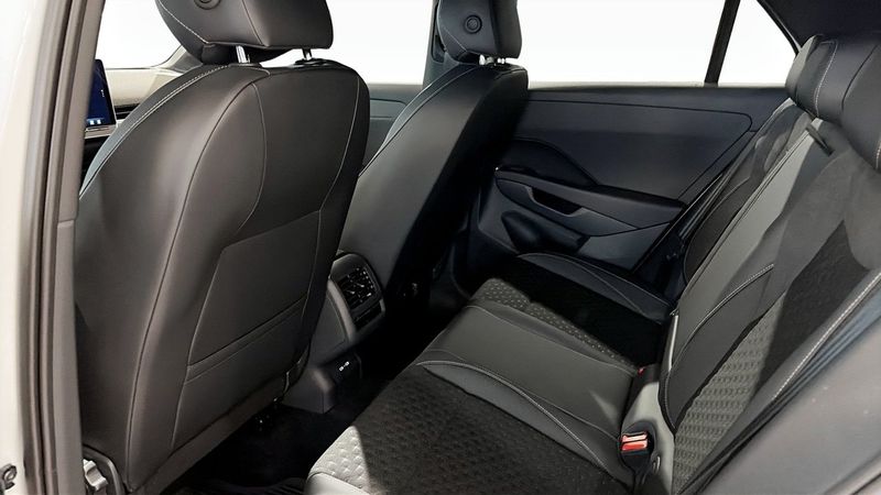 Volkswagen T-Roc bild 13