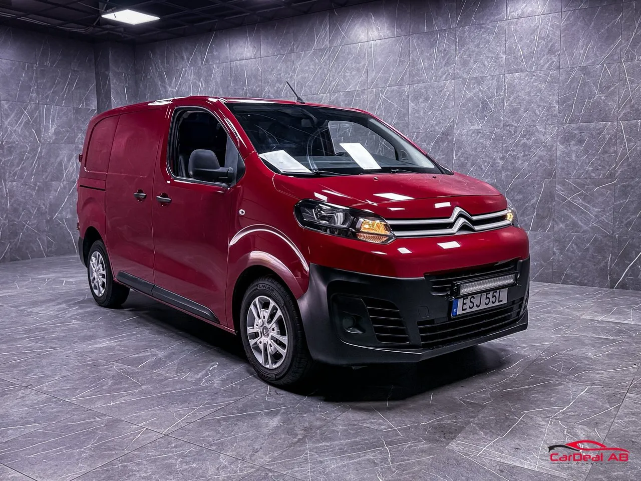 Vehicle image 8