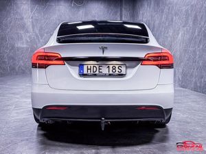Tesla Model X bild 6