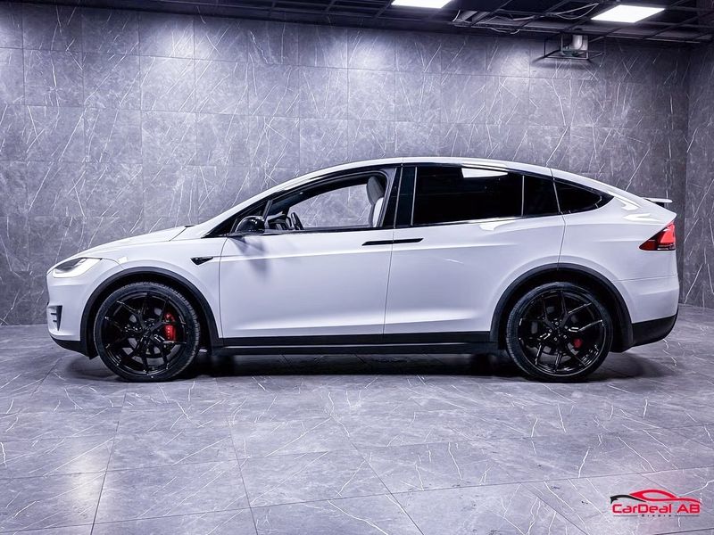 Tesla Model X bild 4