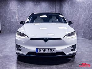 Tesla Model X bild 2