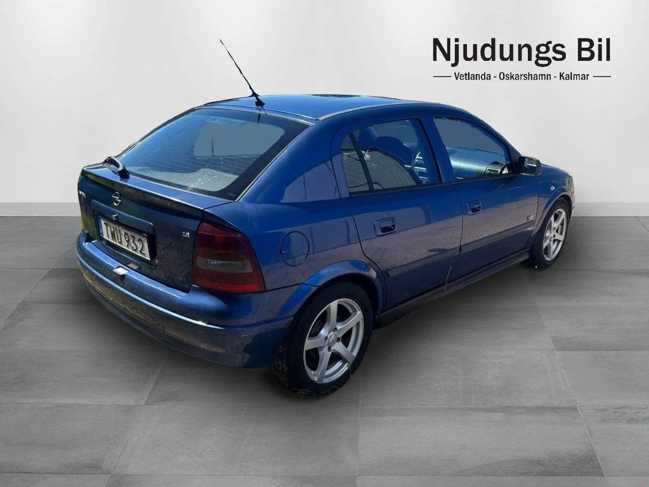 Vehicle image 2