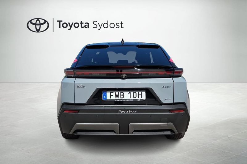 Toyota C-HR+ bild 4