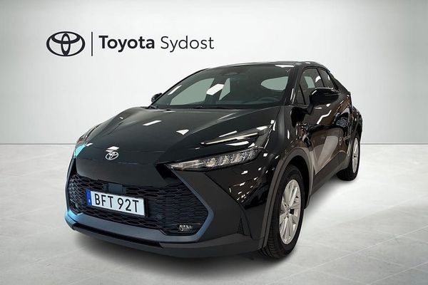 Toyota C-HR Hybrid 5d. Active Automat Rattvärme Backkamera - 2026