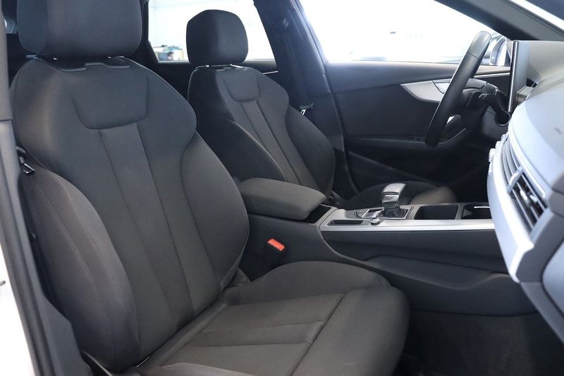Audi A4 bild 12