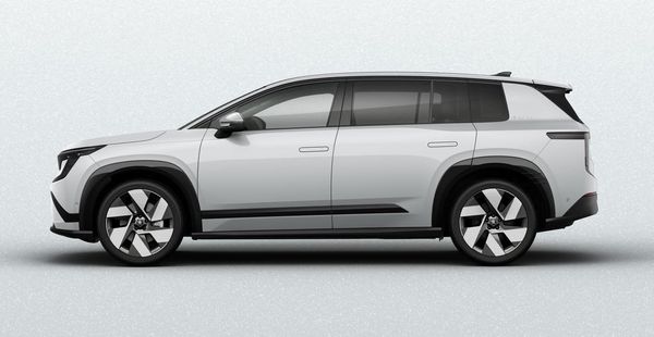 Skoda Peaq 90 PRIVATLEASING 6645:- HOS BILIA NACKA! - 2027