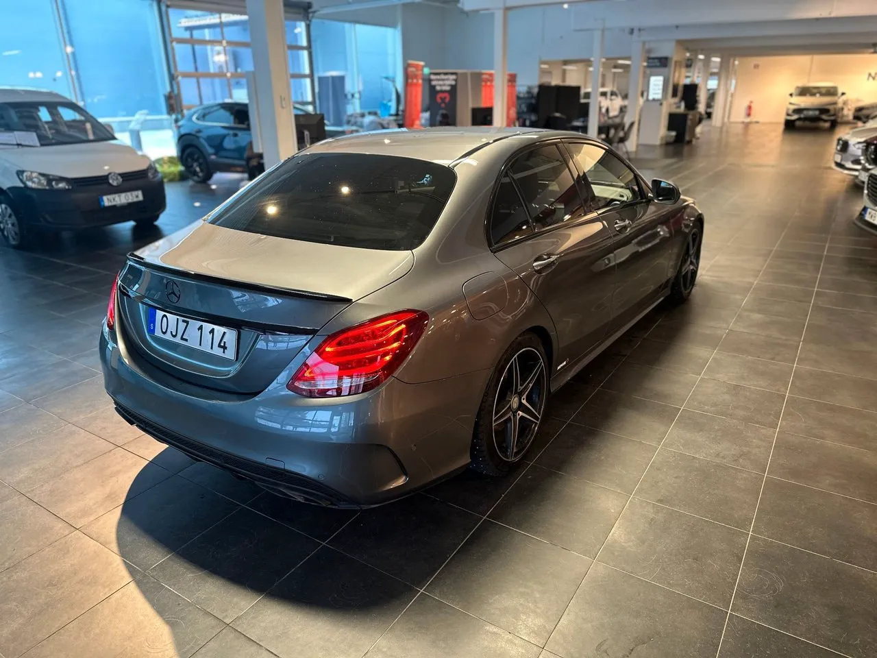 Vehicle image 8