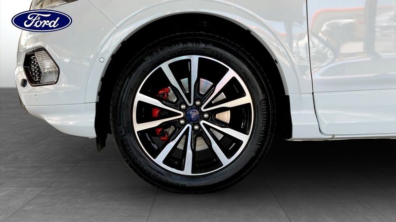 Ford Kuga bild 9