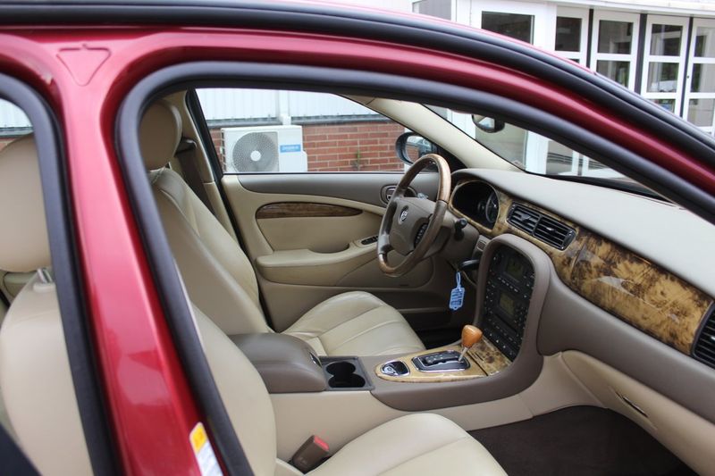 Jaguar S-Type bild 10