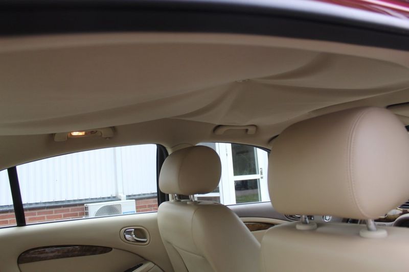 Jaguar S-Type bild 8