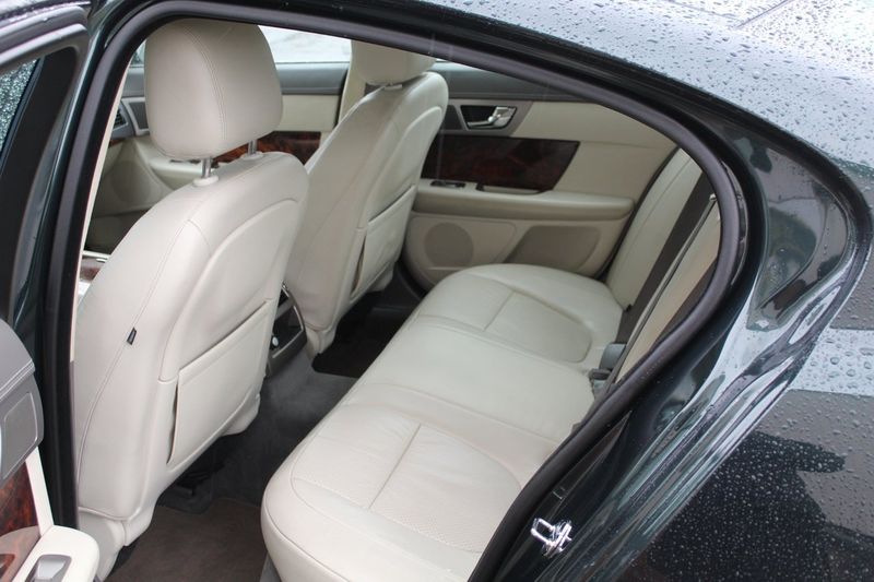 Jaguar XF bild 6