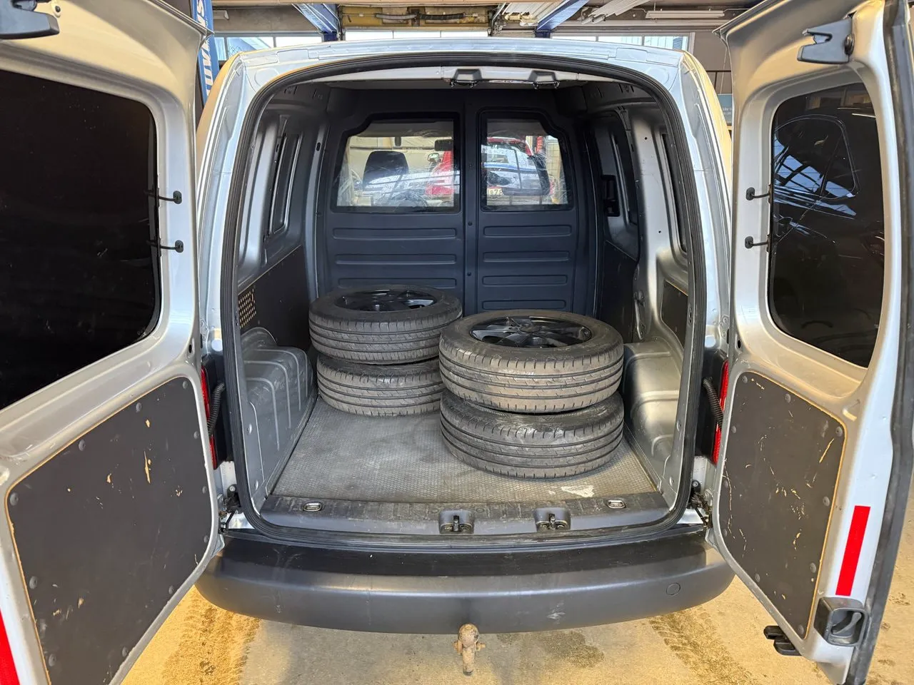 Vehicle image 8
