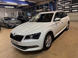 Skoda Superb bild 2