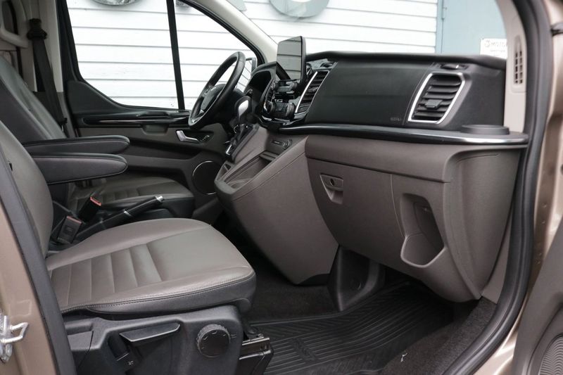 Ford Tourneo Custom bild 26