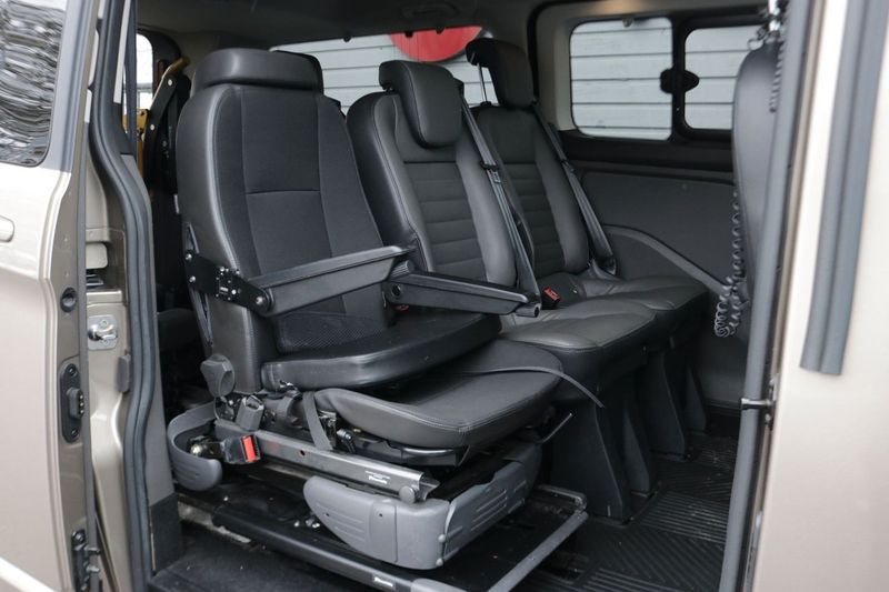 Ford Tourneo Custom bild 22