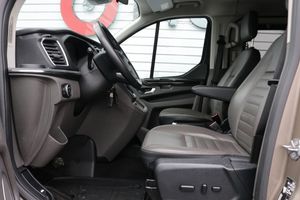 Ford Tourneo Custom bild 4