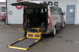 Ford Tourneo Custom bild 2