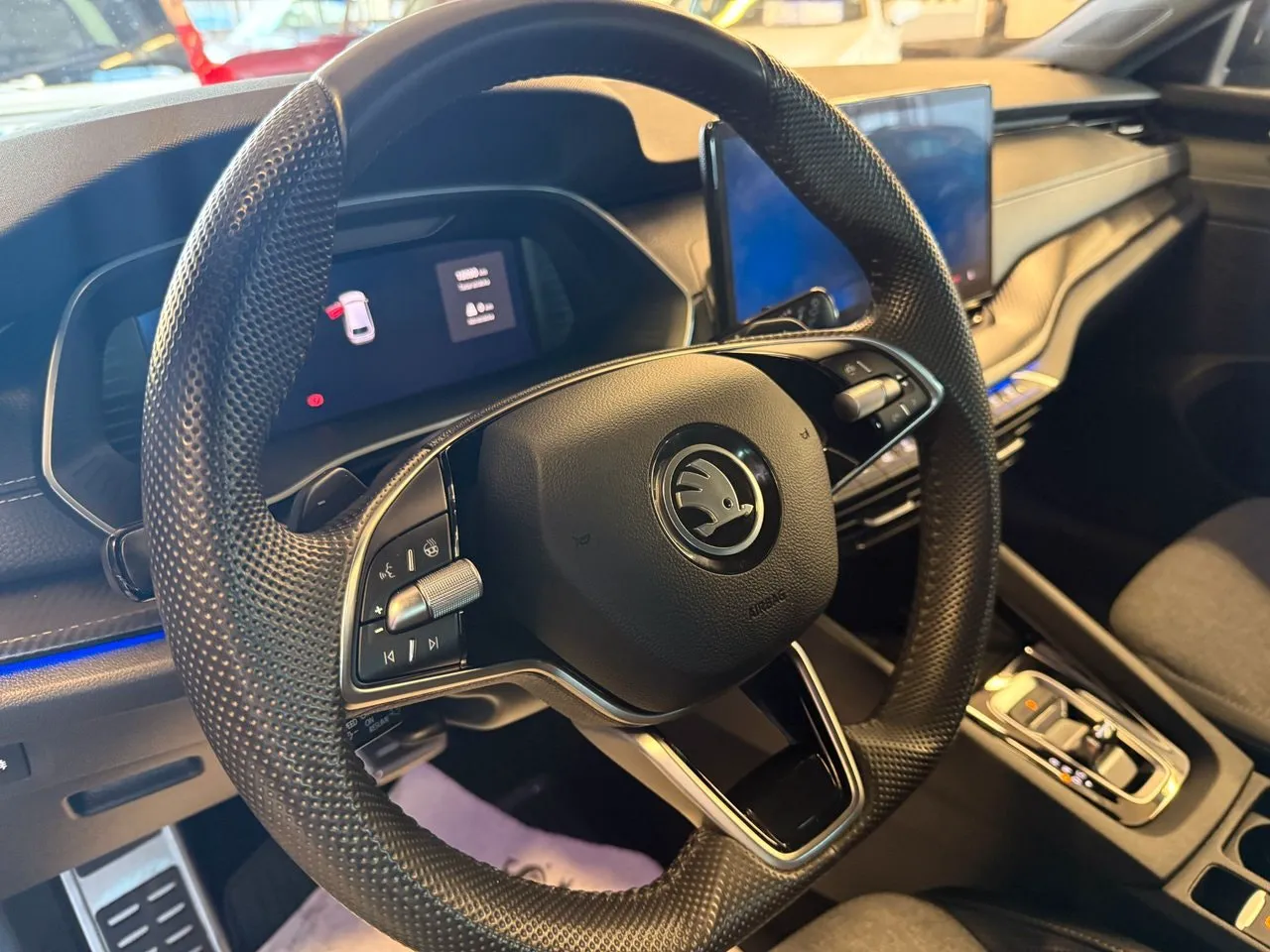 Vehicle image 21