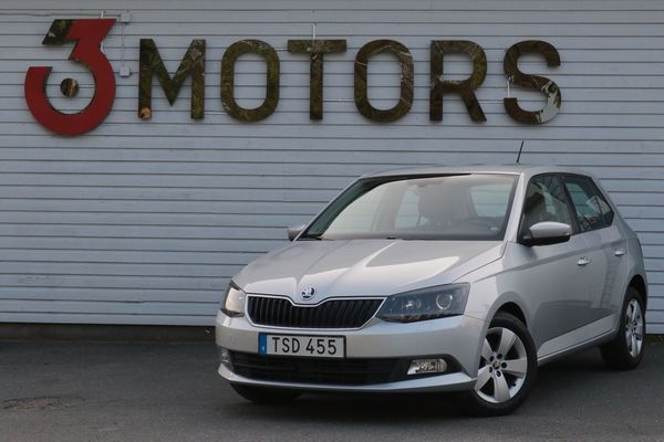 Skoda Fabia 1.0 TSI Style Carplay sensorer 95hk - 2018