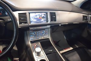 Jaguar XF bild 8
