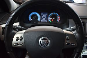 Jaguar XF bild 17