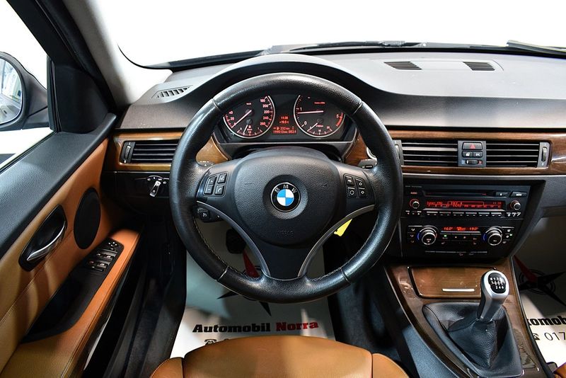 BMW 320 bild 10