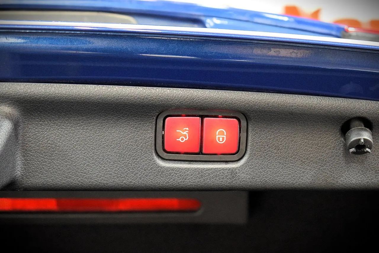 Vehicle image 29