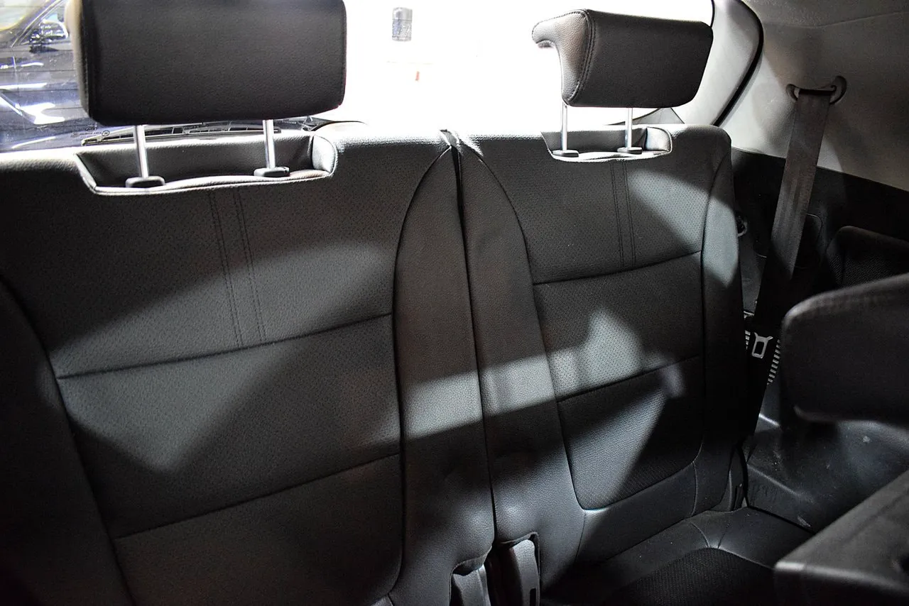 Vehicle image 21