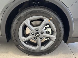Kia K4 bild 15