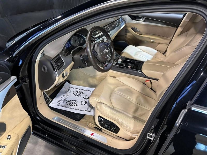 Audi S8 bild 7