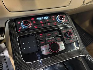 Audi S8 bild 12