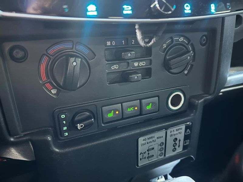 Land Rover Defender bild 31