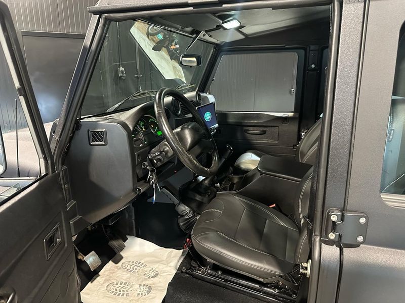 Land Rover Defender bild 13