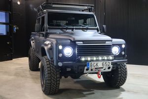 Land Rover Defender bild 2