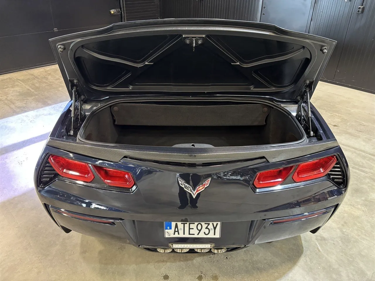 Vehicle image 23