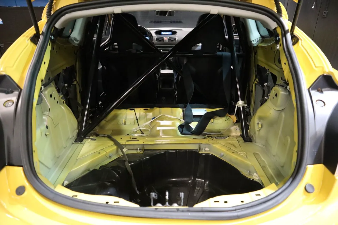 Vehicle image 18
