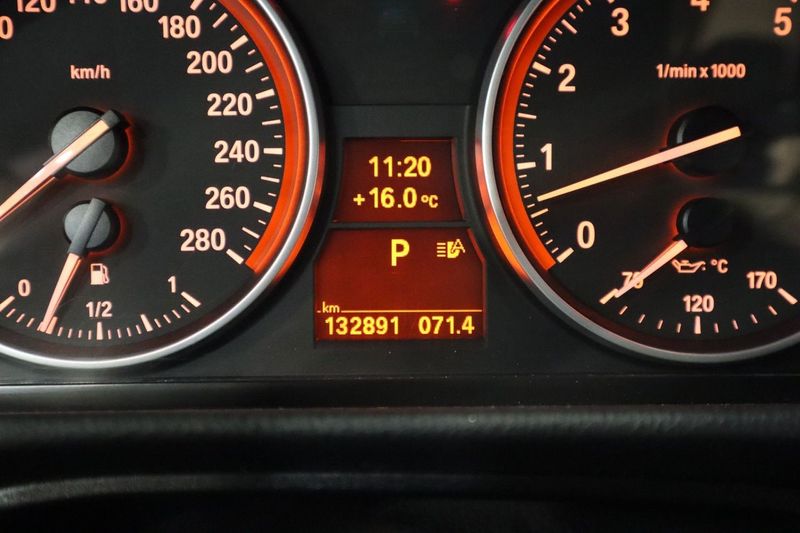 BMW 325 bild 18