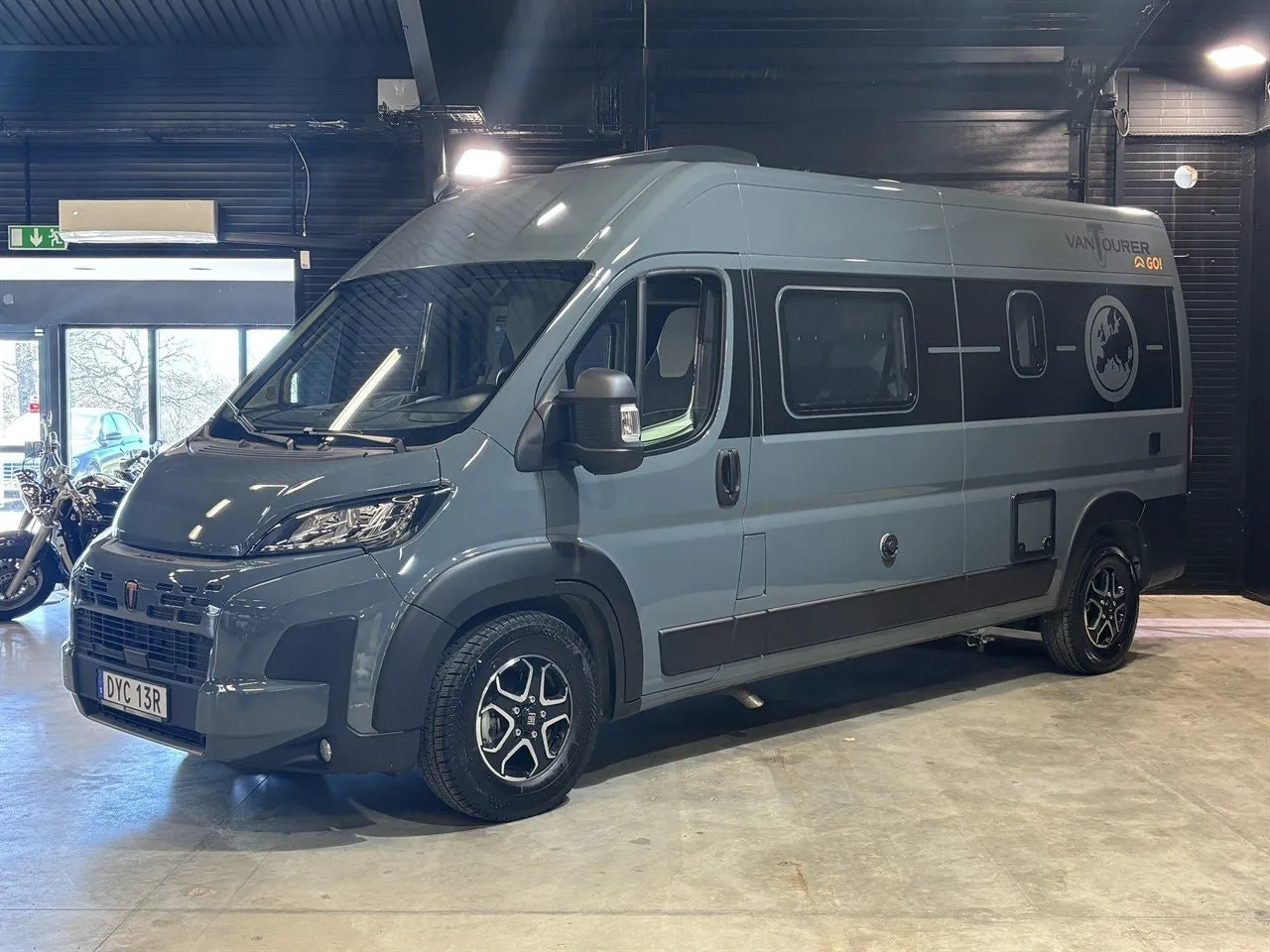Vehicle image 2