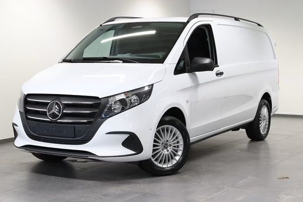 Mercedes Vito 116 CDI 4x4 Lång Pro, Multibeam - 2026
