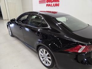 Lexus IS bild 8