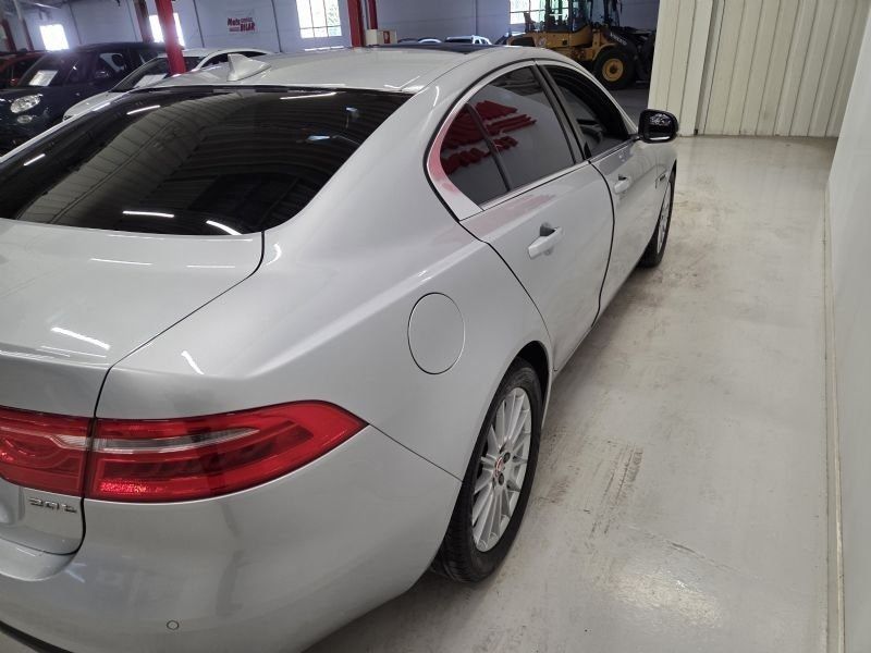Jaguar XE bild 7
