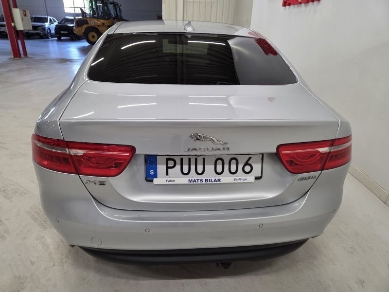 Jaguar XE bild 8