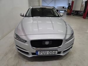 Jaguar XE bild 2