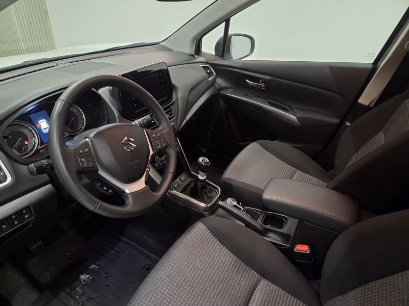 Suzuki S-CROSS bild 10