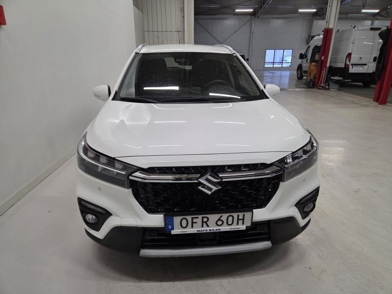 Suzuki S-CROSS bild 2