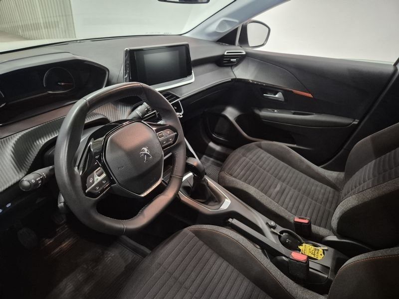Peugeot 208 bild 10